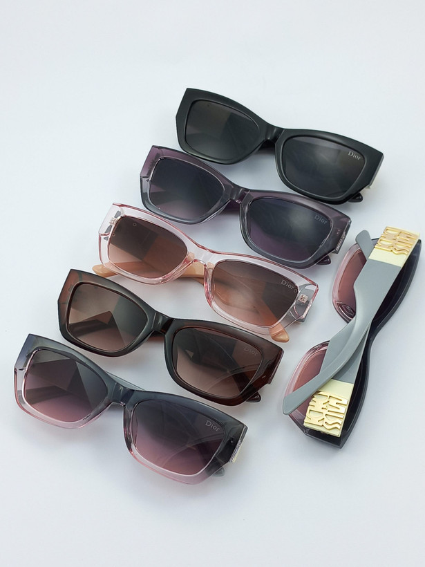 عینک آفتابی زنانه دیور w90225 | «با دیور، به نگاهت ظرافت و درخشش هدیه کن. 🕶️»